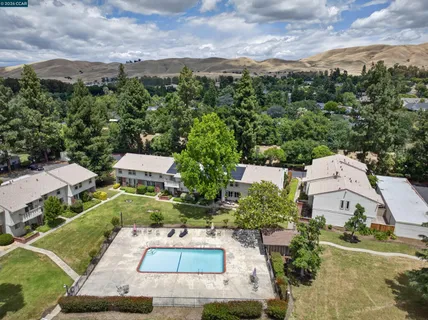 $498,750 | 1819 Wildbrook Court, Unit C, Concord, CA 94521