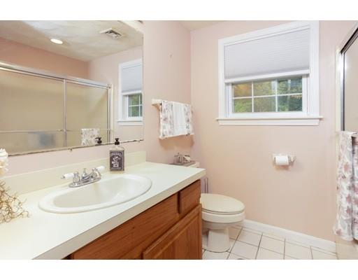 61 Locust Street Middleton, MA 01949 - Photo 20 of 37 Gallery Image 20