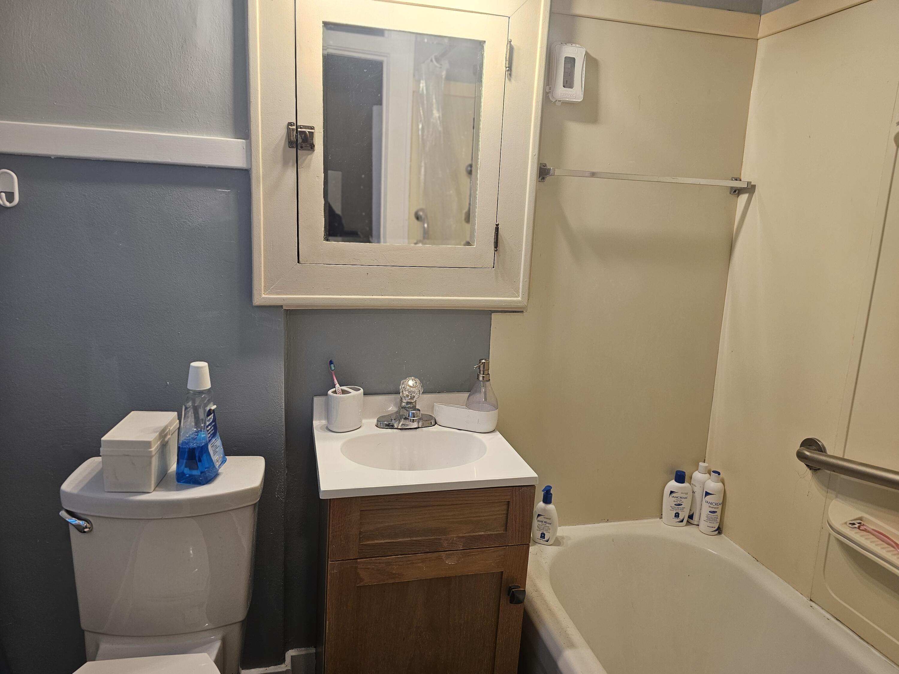 1218 South 10th Street Manitowoc, WI 54220 - Photo 9 of 21 20260403_131143