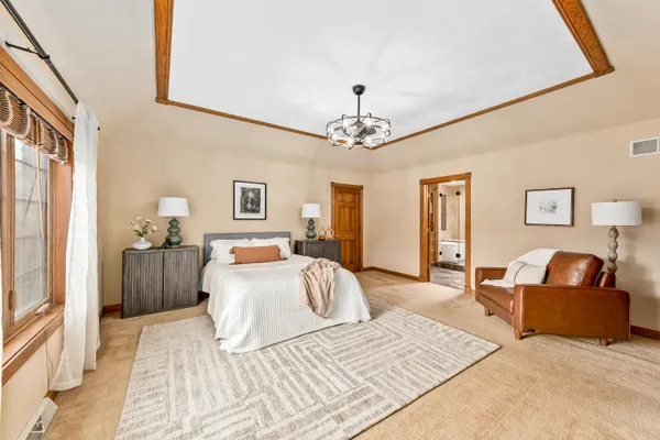 $969,000 | 1775 Derrin Lane, Brookfield, WI 53045