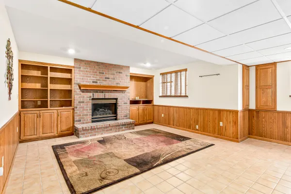 $969,000 | 1775 Derrin Lane, Brookfield, WI 53045