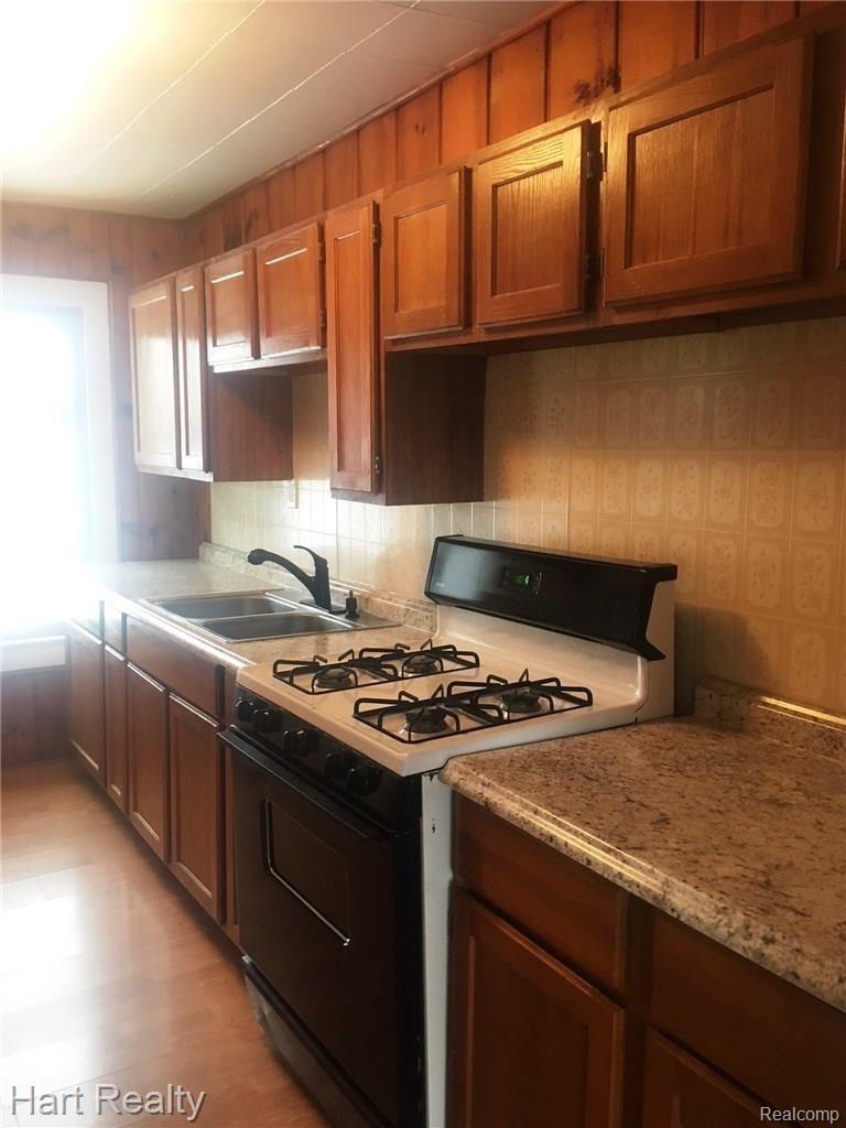 3214 South Kirk Road Vassar, MI 48768 - Photo 2 of 22 IMG_2044.JPG