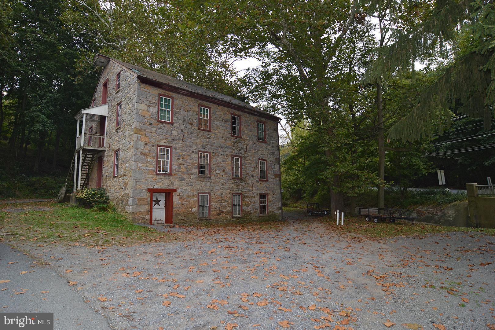 303 Crystal Rock Road Temple, PA 19560 - Photo 51 of 72