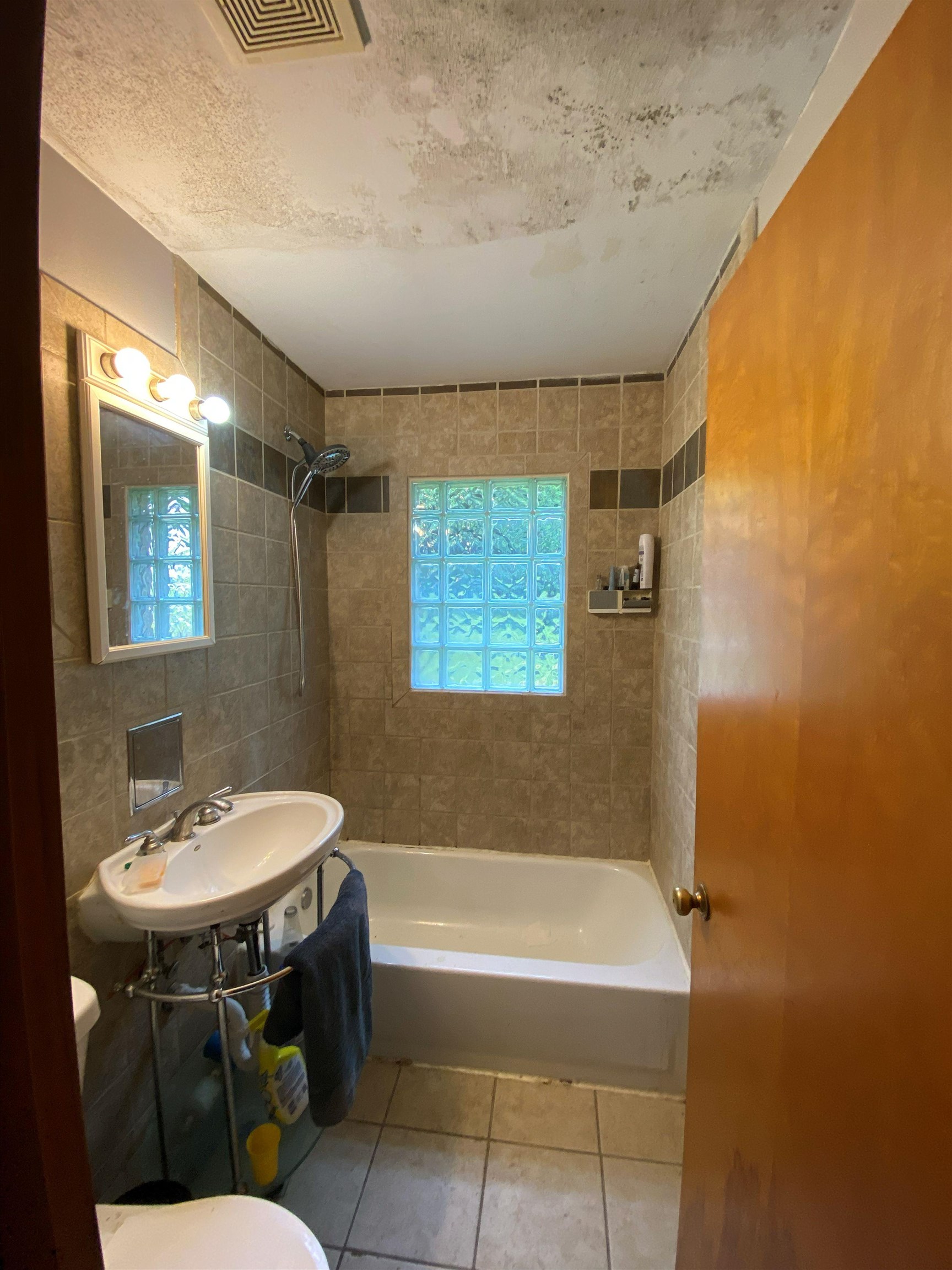 3220 Maryland Road Rockford, IL 61108 - Photo 11 of 16