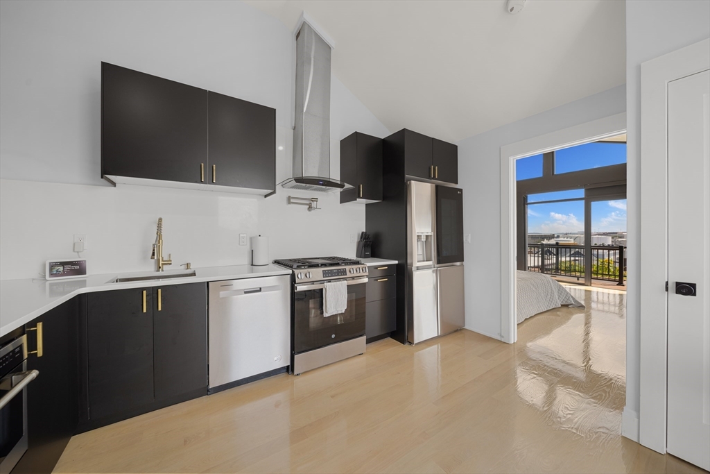 263 Princeton Street Boston, MA 02128 - Photo 6 of 19