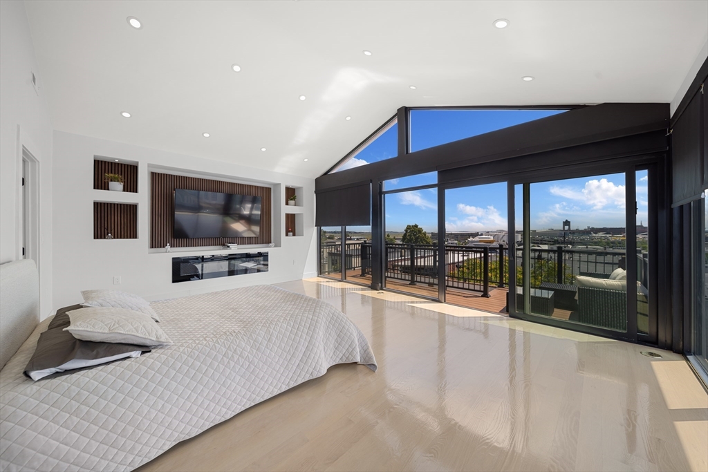 263 Princeton Street Boston, MA 02128 - Photo 7 of 19