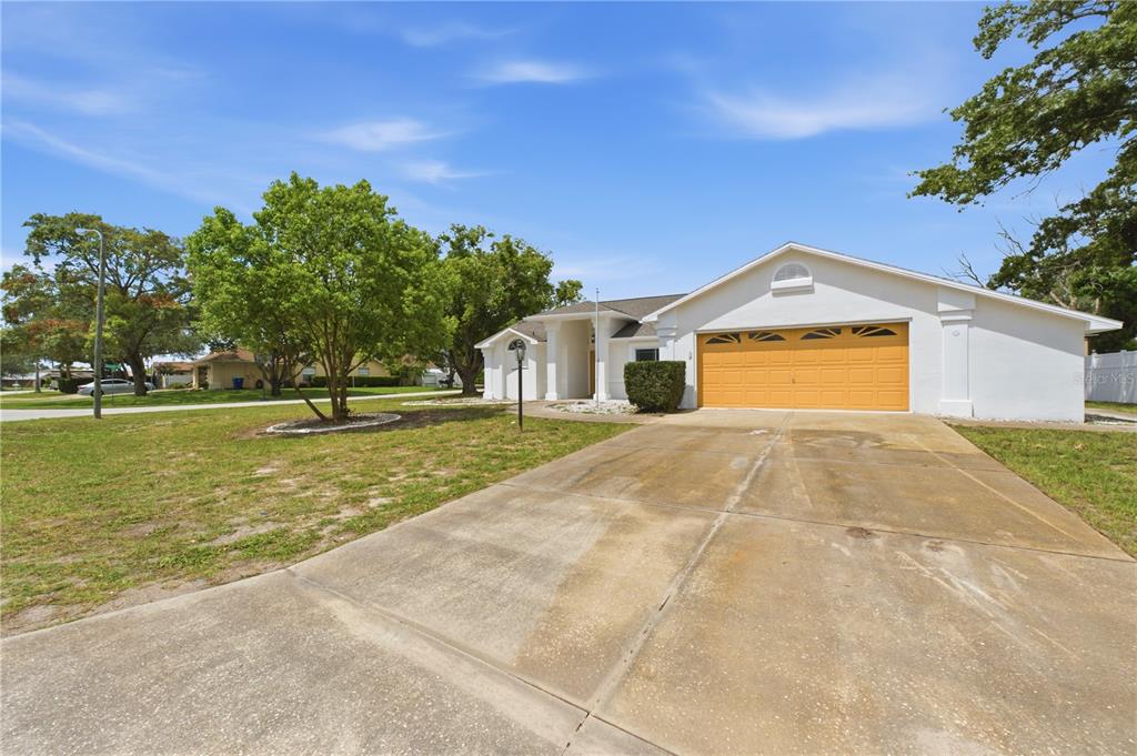 5098 Winterville Road Spring Hill, FL 34608 - Photo 2 of 36