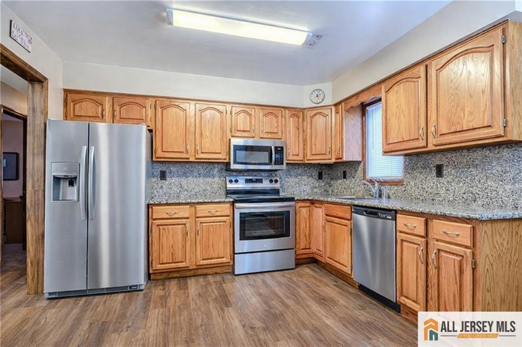 563 Indiero Road Jackson, NJ 08527 - Photo 8 of 34 Gallery Image 8