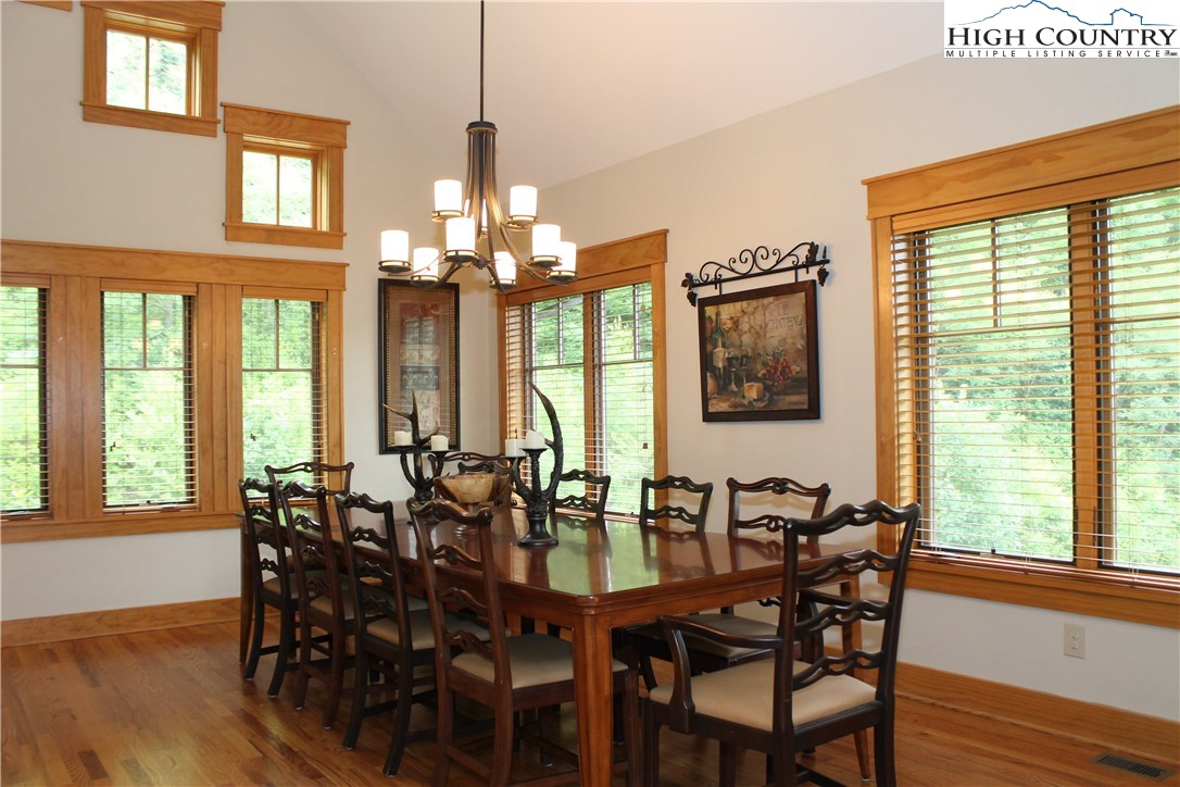 243 South Camp Road, Unit 401 Boone, NC 28607 - Photo 3 of 27 Gallery Image 3