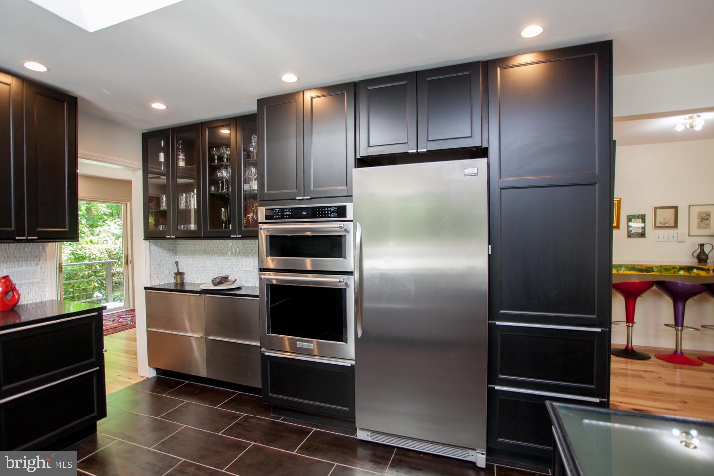 6065 Lower Mountain Road New Hope, PA 18938 - Photo 27 of 48 Dual ovens (wall and microwave/convection)