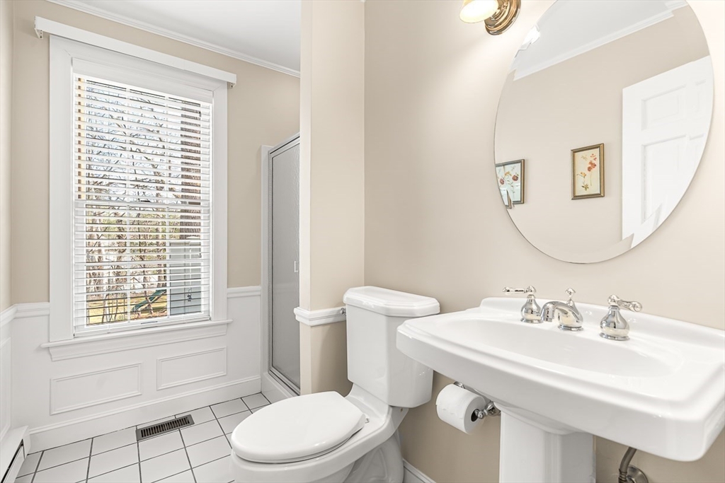 2 Liberty Lane Lynnfield, MA 01940 - Photo 15 of 34
