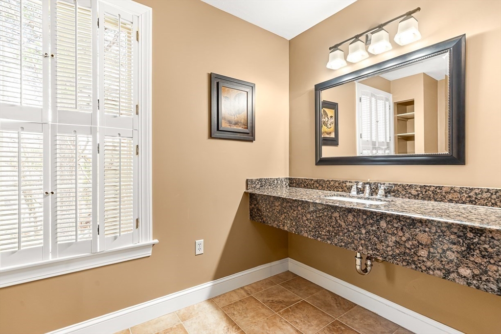 2 Liberty Lane Lynnfield, MA 01940 - Photo 24 of 34