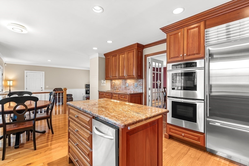 2 Liberty Lane Lynnfield, MA 01940 - Photo 10 of 34