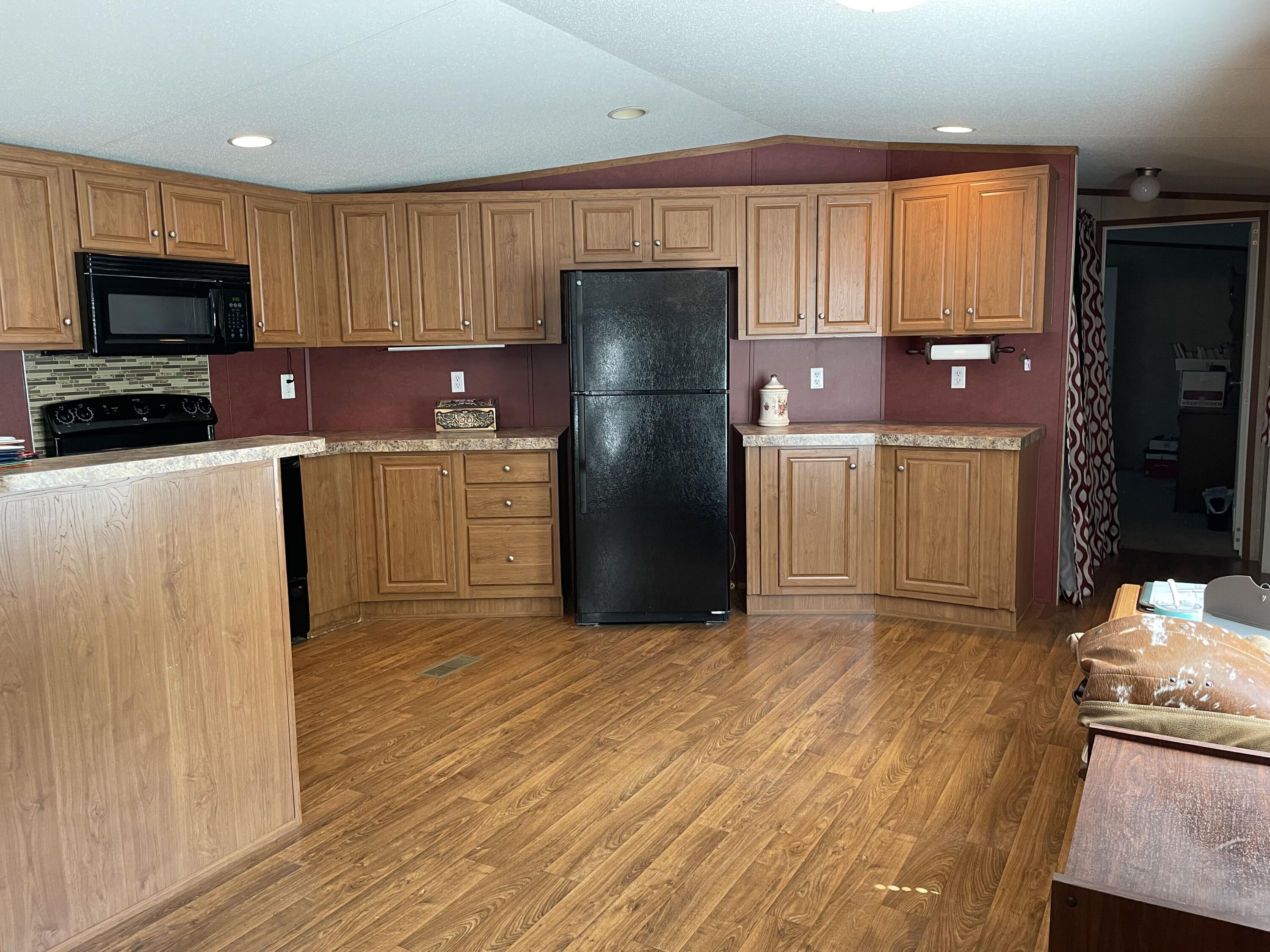 105 Hallies Road Covington, VA 24426 - Photo 7 of 21 IMG_8417