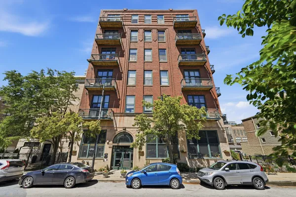 $335,000 | 1632 South Indiana Avenue, Unit 107, Chicago, IL 60616