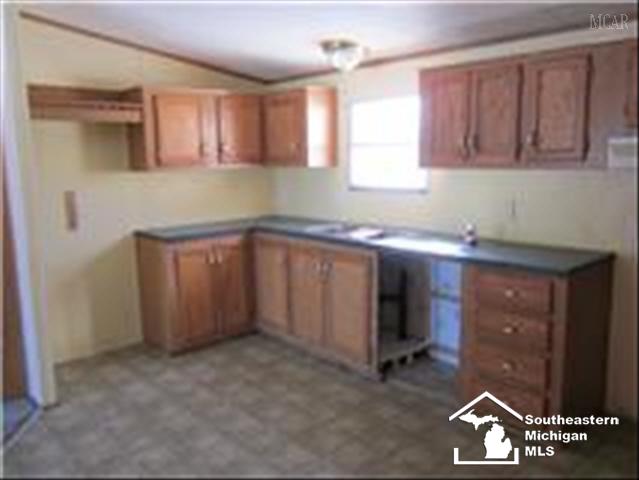 12525 Ostrander Road Maybee, MI 48159 - Photo 6 of 10 20005874-5.JPG