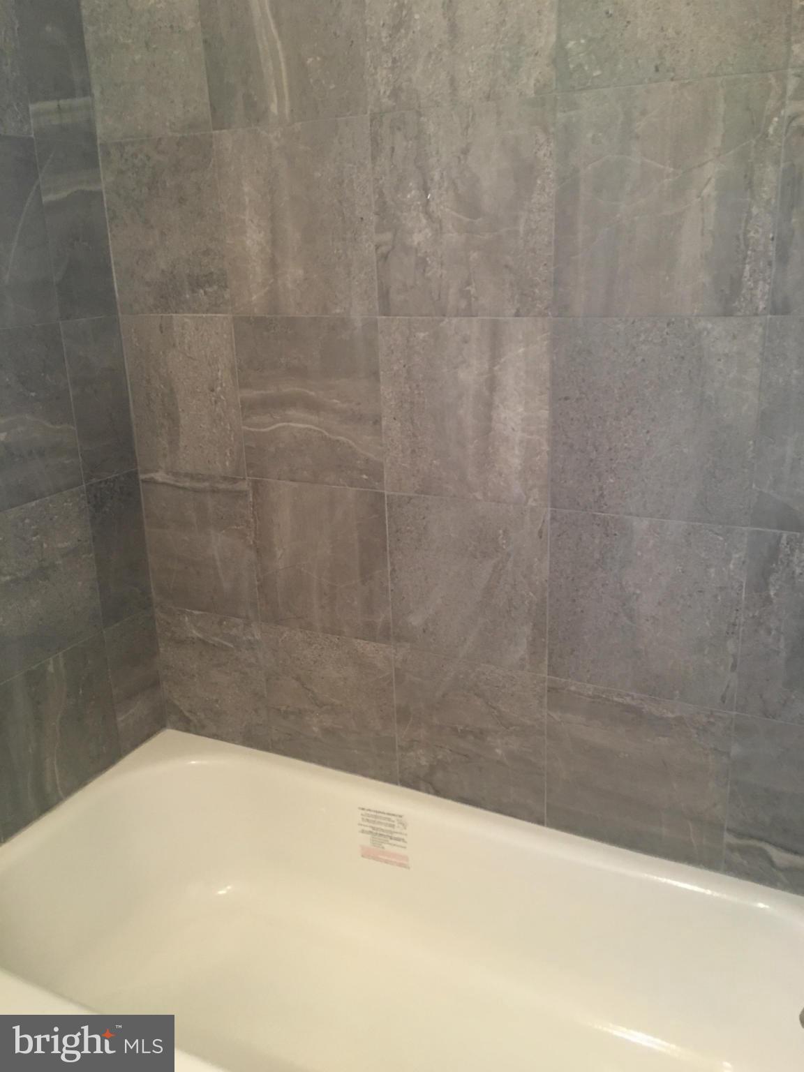 211 West Meadow Road Baltimore, MD 21225 - Photo 19 of 23 Bath