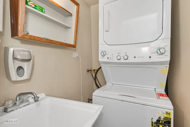 $449,000 | 15126 South Cicero Avenue, Oak Forest, IL 60452