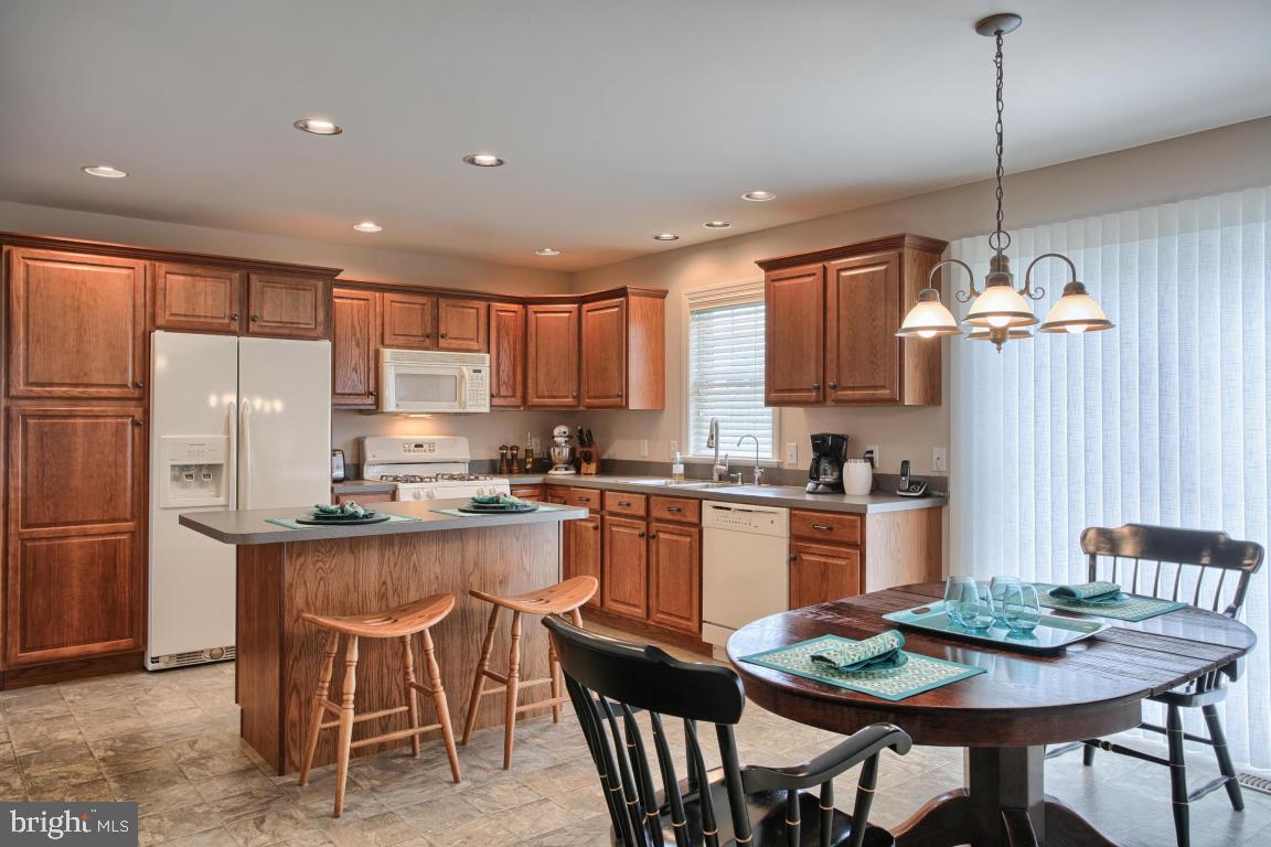 626 Hamaker Road Manheim, PA 17545 - Photo 5 of 26