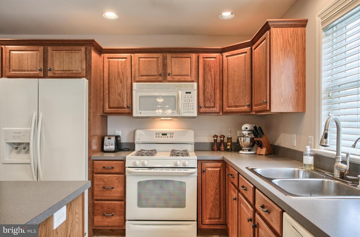 626 Hamaker Road Manheim, PA 17545 - Photo 10 of 26