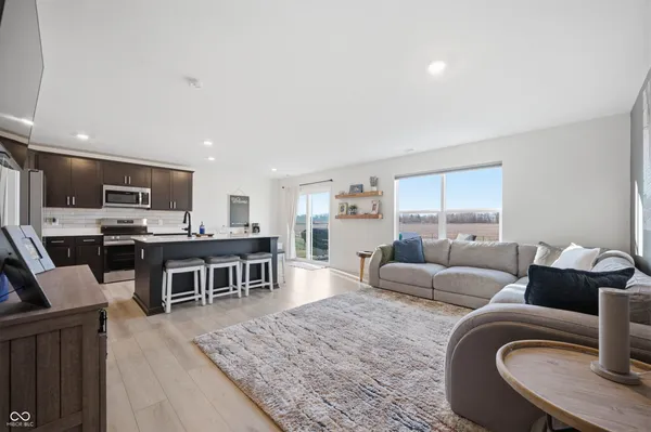 $295,900 | 1722 Fair Weather Drive, Pendleton, IN 46064