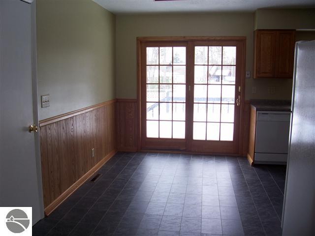 2373 Tamara Road Kalkaska, MI 49646 - Photo 8 of 15 1712491-7.JPG