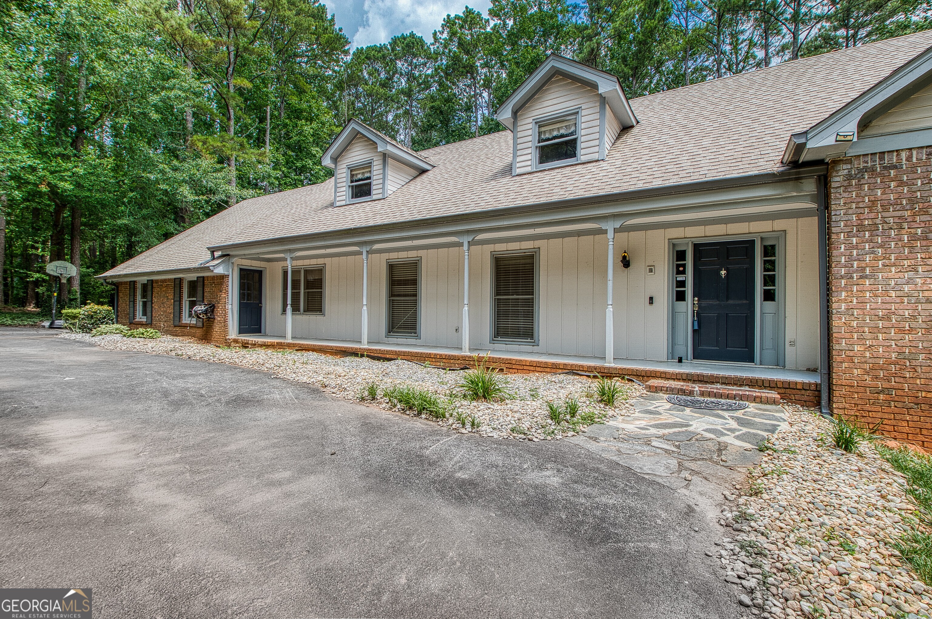 121 Stearman Road Fayetteville, GA 30214 - Photo 3 of 74