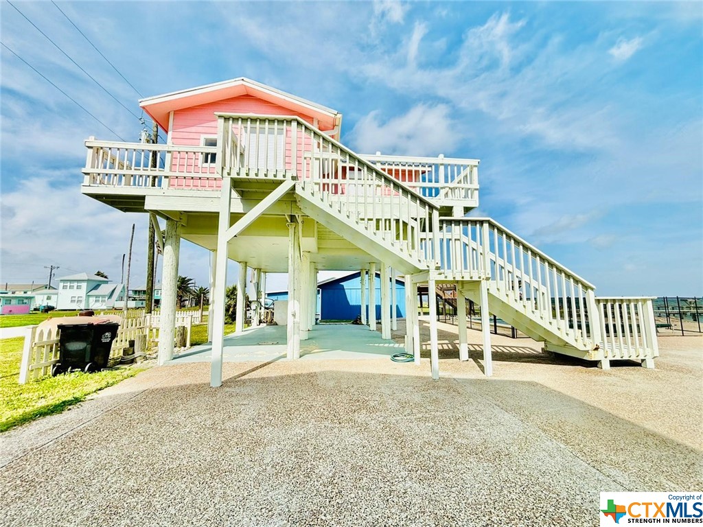 1123 South Ocean Drive Port Lavaca, TX 77979 - Photo 1 of 1 a view of a house with a park