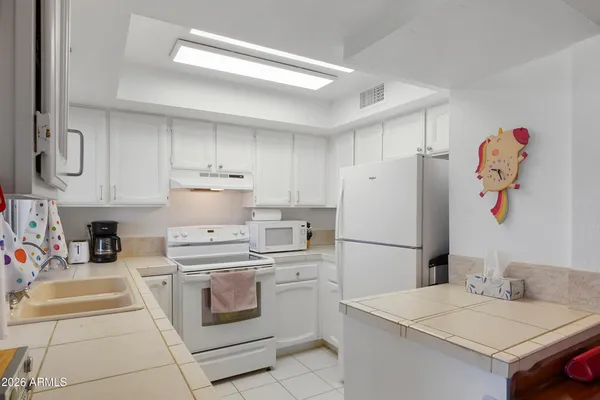 $249,000 | 565 Jones Drive, Unit B3, Lake Havasu City, AZ 86406