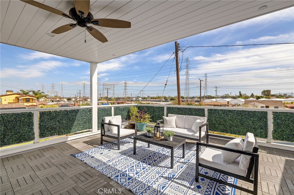 17512 Van Ness Avenue Torrance, CA 90504 - Photo 13 of 41 a balcony with furniture