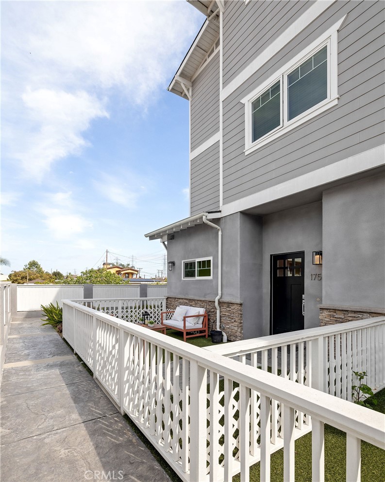 17512 Van Ness Avenue Torrance, CA 90504 - Photo 38 of 41 a view of city from balcony