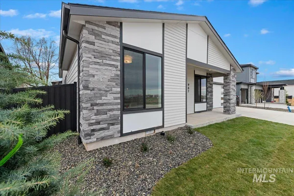 $699,900 | 967 West Malbar Street, Meridian, ID 83646