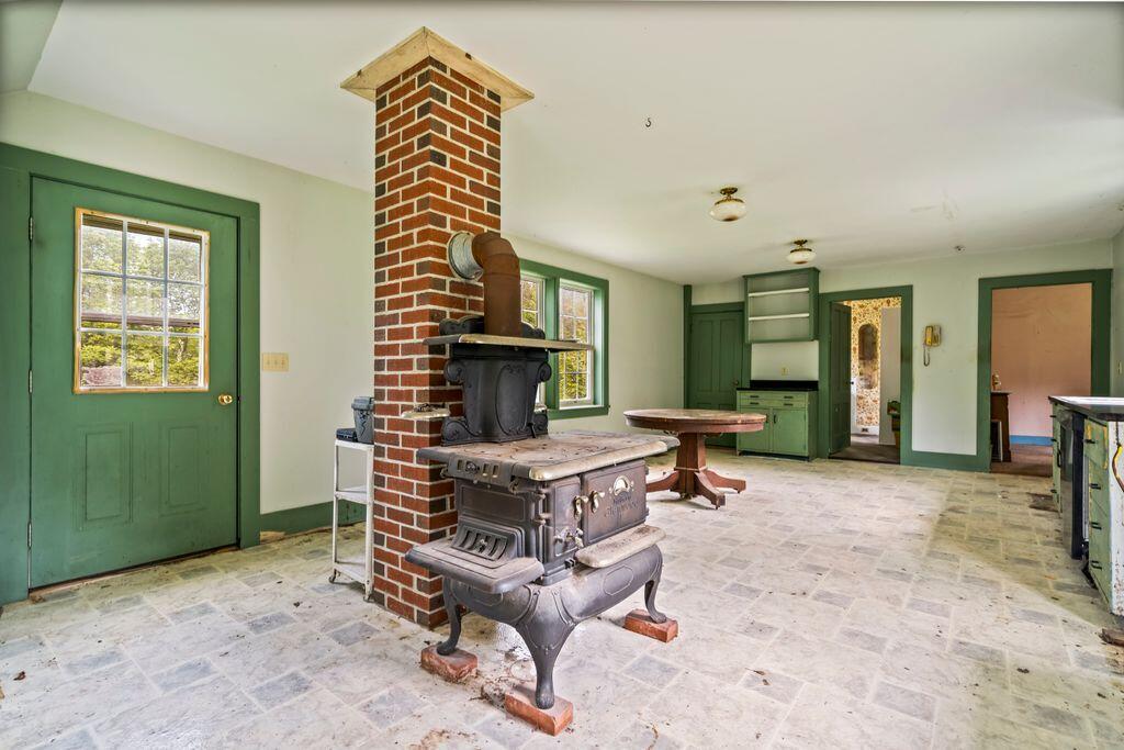 342 Capen Road Gardiner, ME 04345 - Photo 18 of 51 18