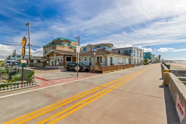 $1,550,000 | 717-19 San Jose Place, San Diego, CA 92109