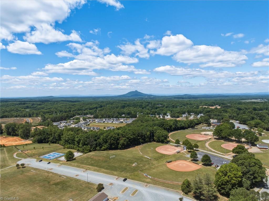 424 West Street King, NC 27021 - Photo 4 of 42