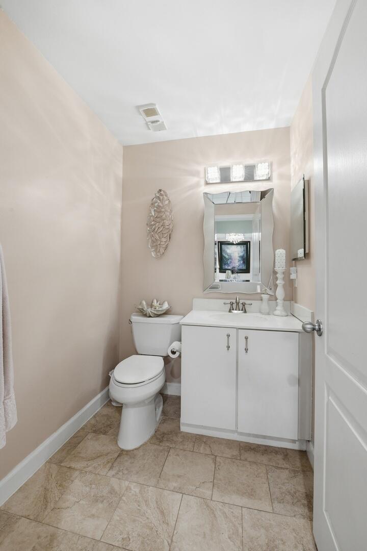 9172 Boca Gardens Parkway, Unit B Boca Raton, FL 33496 - Photo 18 of 54 Powder Room