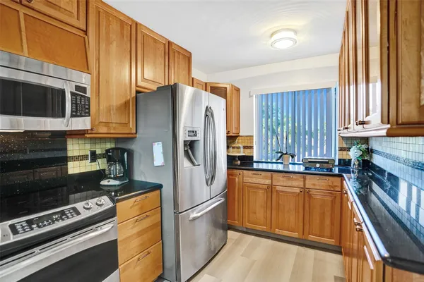 $8,500 | 270 Captains Walk, Unit 310, Delray Beach, FL 33483