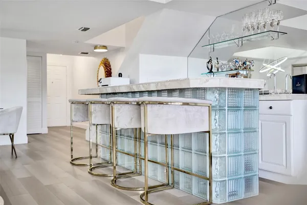 $8,500 | 270 Captains Walk, Unit 310, Delray Beach, FL 33483