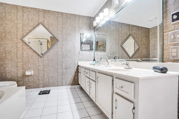 $8,500 | 270 Captains Walk, Unit 310, Delray Beach, FL 33483