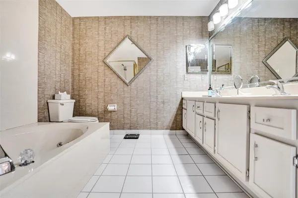 $8,500 | 270 Captains Walk, Unit 310, Delray Beach, FL 33483