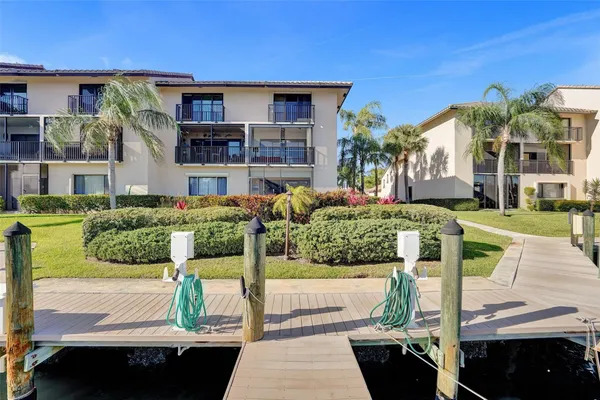 $8,500 | 270 Captains Walk, Unit 310, Delray Beach, FL 33483