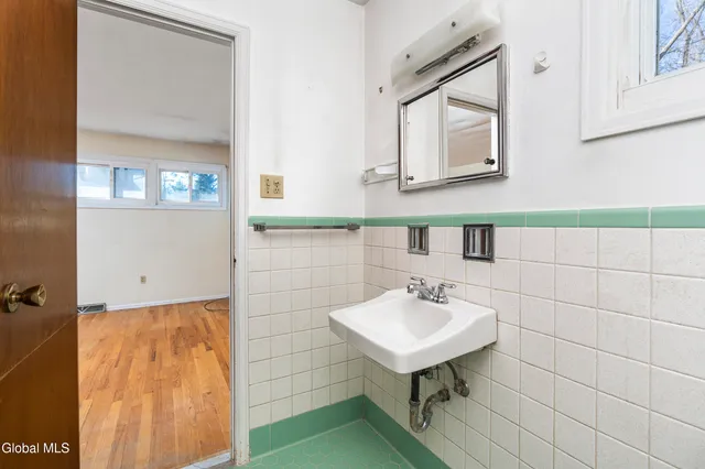 $249,700 | 188 Tampa Avenue, Albany, NY 12208