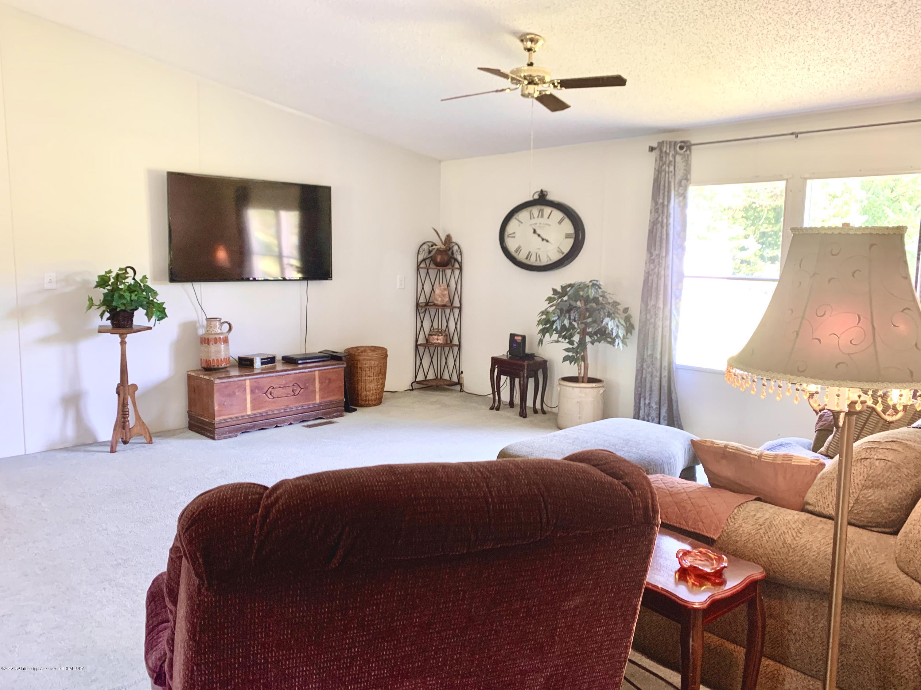 364 Burton Road Holly Springs, MS 38635 - Photo 6 of 35 974C39F7-6868-48DB-A08F-31A5C3179532