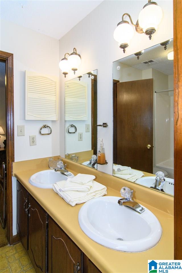 1739 Old Columbiana Road Birmingham, AL 35216 - Photo 32 of 44