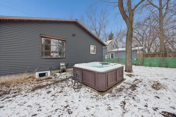 $309,900 | 416 East Broadway, Osseo, MN 55369