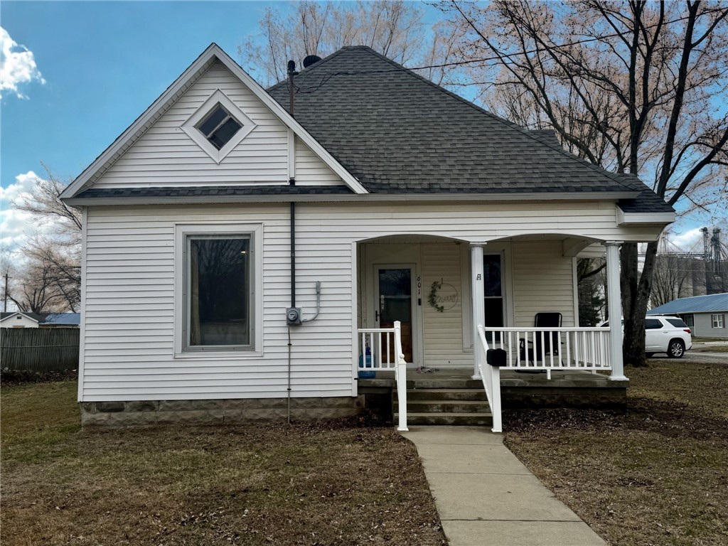 601 Southwest 2nd Street Casey, IL 62420 - Photo 1 of 30
