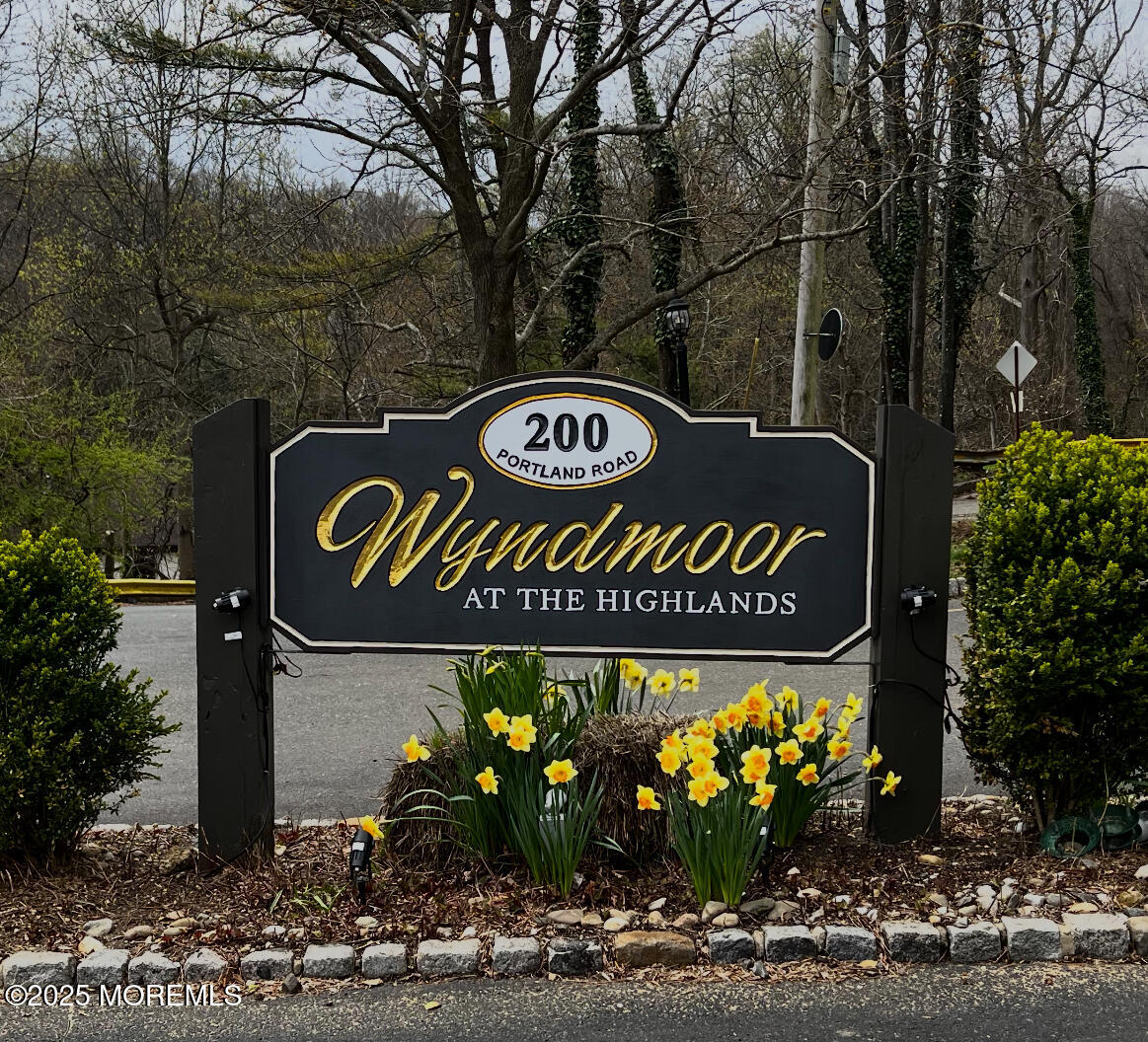 a view of sign board