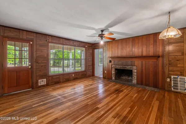 $474,900 | 2 Village Lane, Hattiesburg, MS 39402