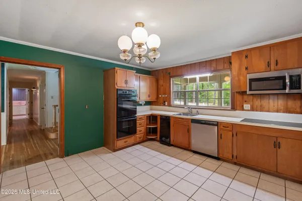 $474,900 | 2 Village Lane, Hattiesburg, MS 39402