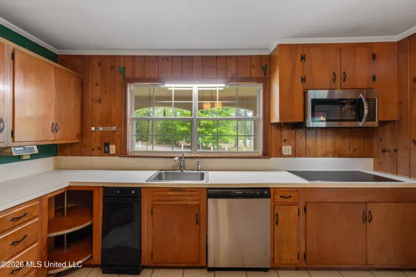 $474,900 | 2 Village Lane, Hattiesburg, MS 39402